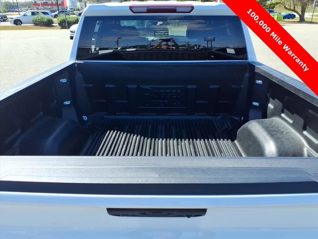 Used 2023 Chevrolet Silverado 1500 Custom image 10