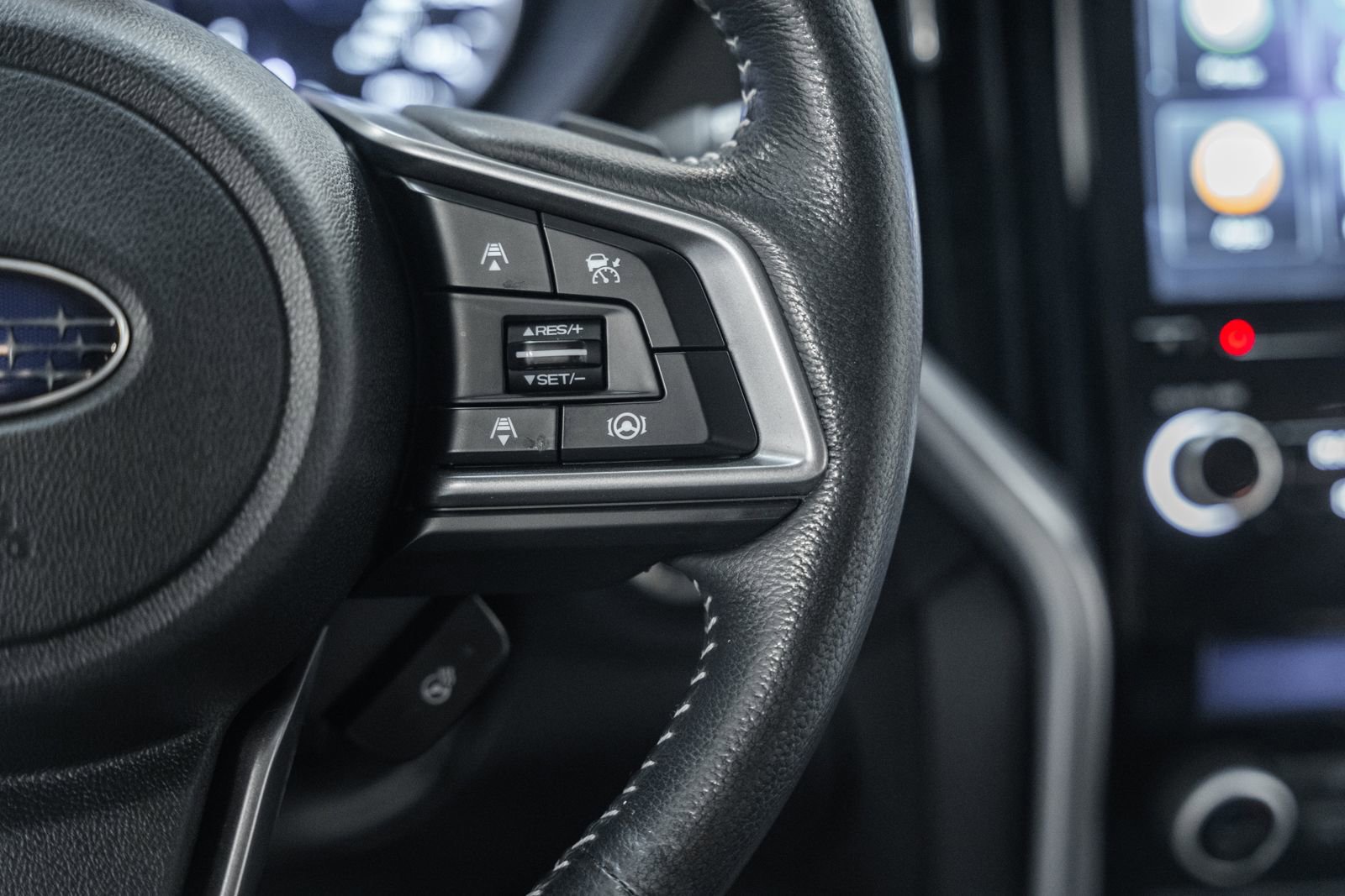 Used 2021 Subaru Ascent Limited AWD/4WD image 35