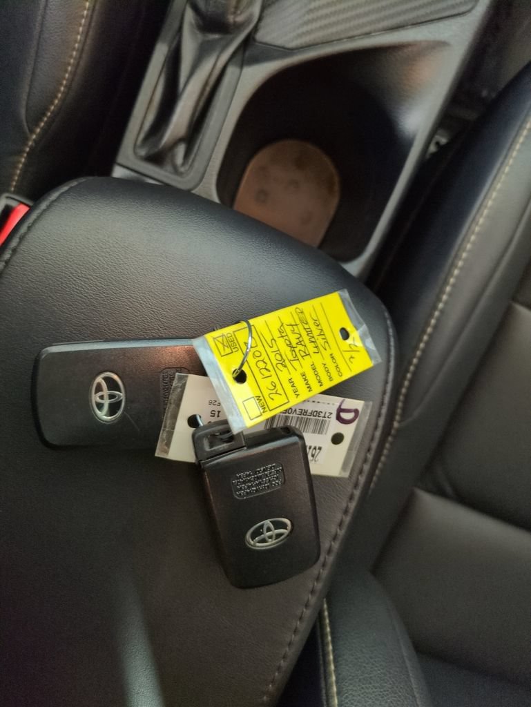 Used 2015 Toyota RAV4 Limited AWD/4WD image 31