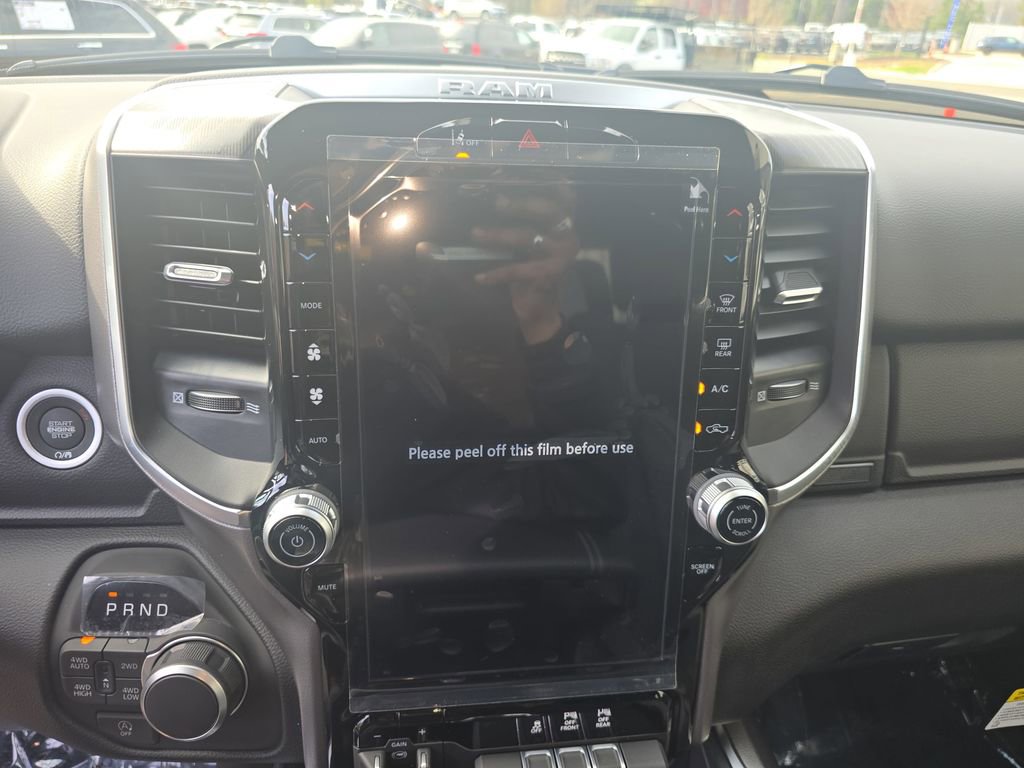 New 2026 RAM 1500 4x4 Crew Cab image 21