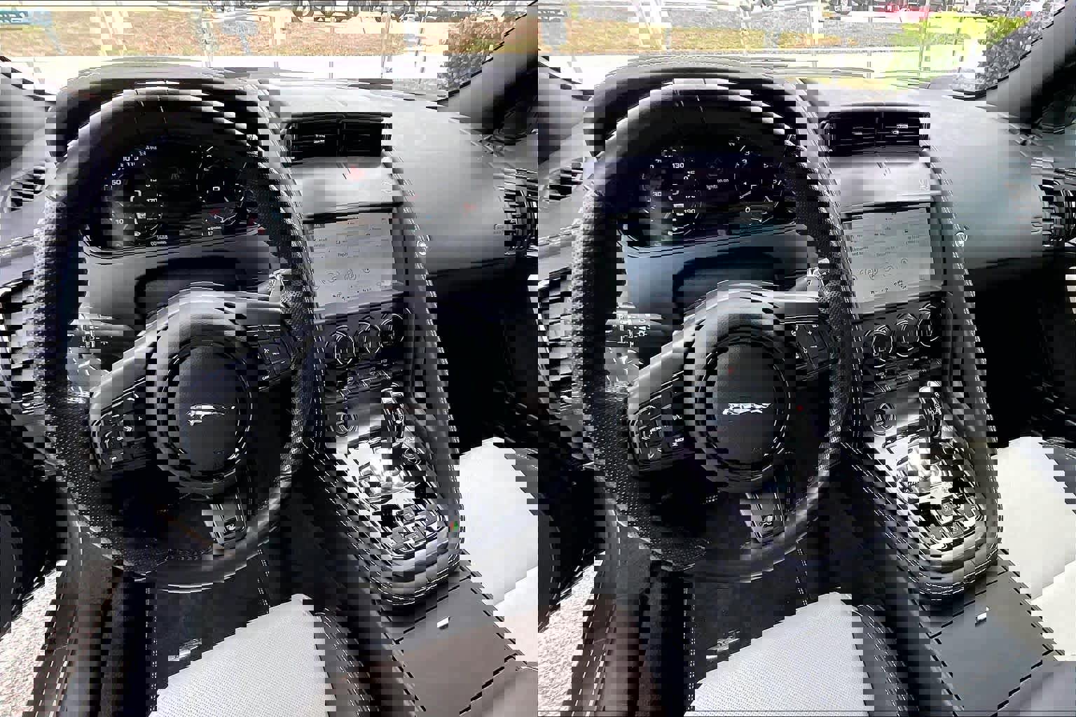 Used 2023 Jaguar F-TYPE R image 15