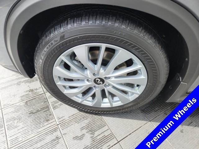 Used 2025 INFINITI QX50 Luxe image 5