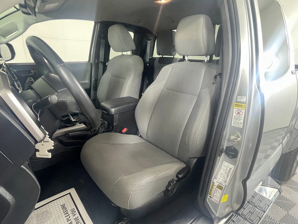 Used 2017 Toyota Tacoma SR5 image 21