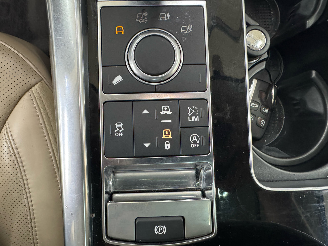 Used 2017 Land Rover Range Rover Sport HSE image 27