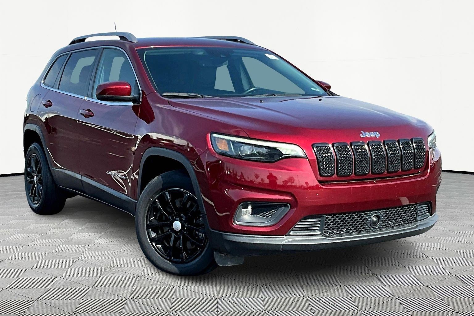 Used 2021 Jeep Cherokee Latitude Lux w/ Comfort/Convenience Group image 3