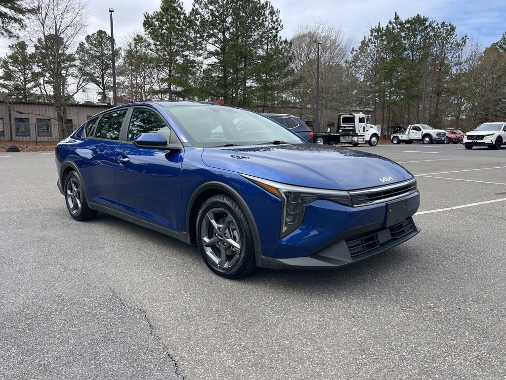 Used 2025 Kia K4 LXS image 4