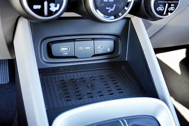 Certified 2026 Hyundai Venue SEL image 29