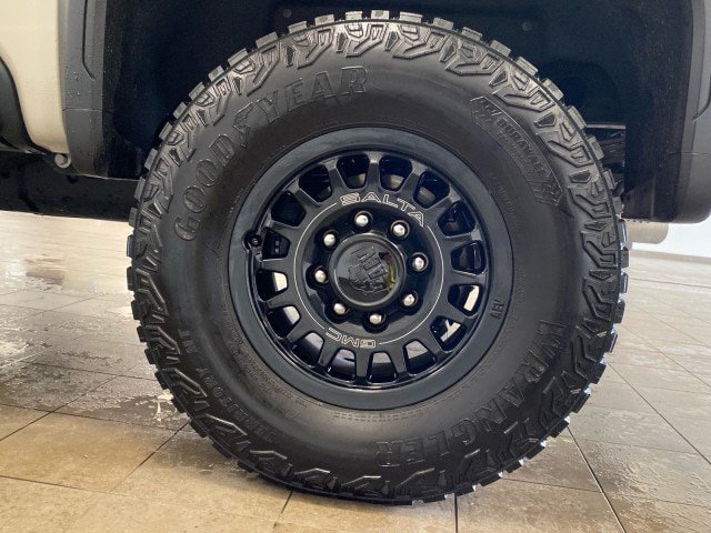 Used 2026 GMC Sierra 2500 AT4X w/ AT4X AEV Edition AWD/4WD image 32