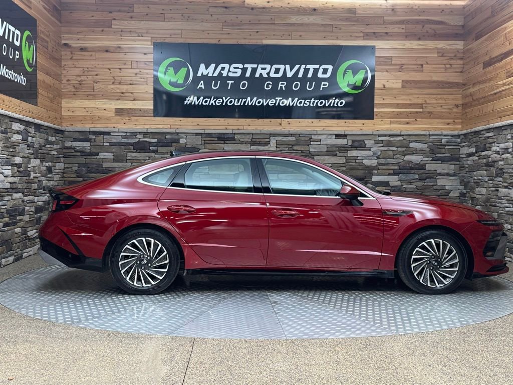 Used 2024 Hyundai Sonata Limited image 12