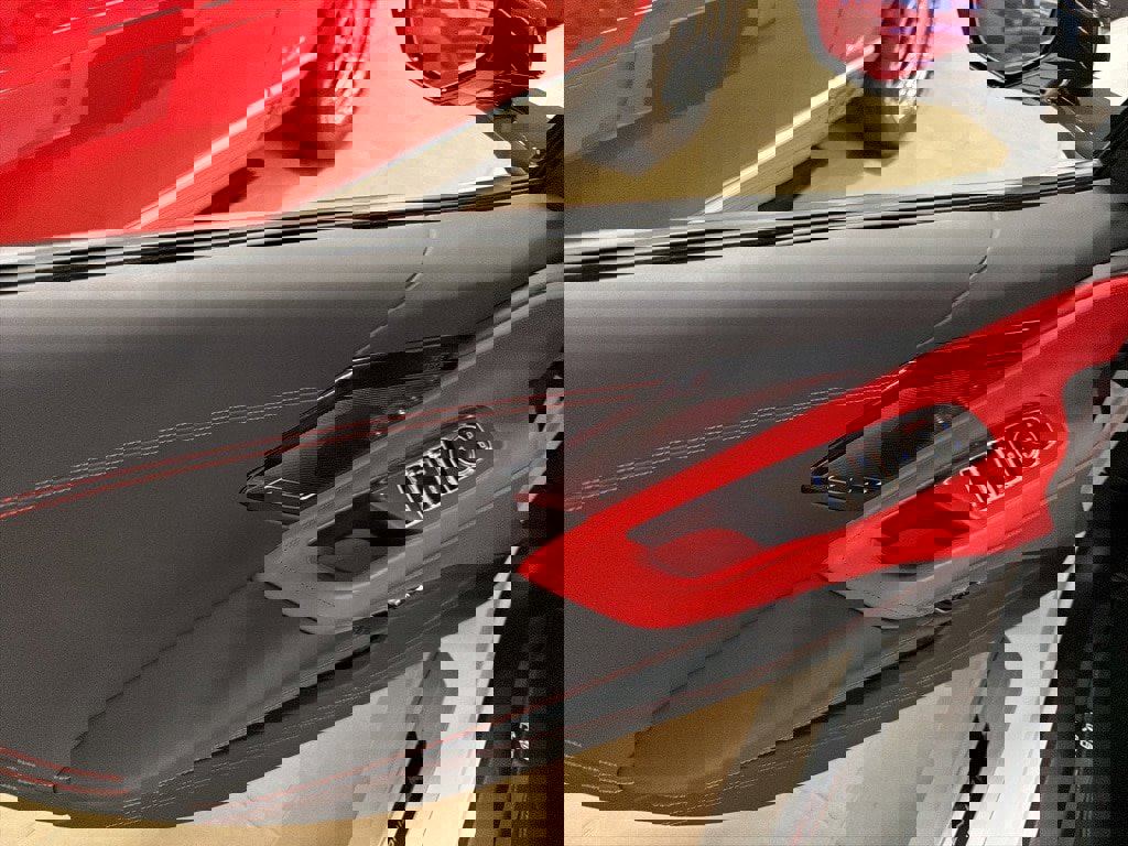 Used 2025 Chevrolet Corvette Stingray Premium Conv w/ Z51 Performance Package image 12