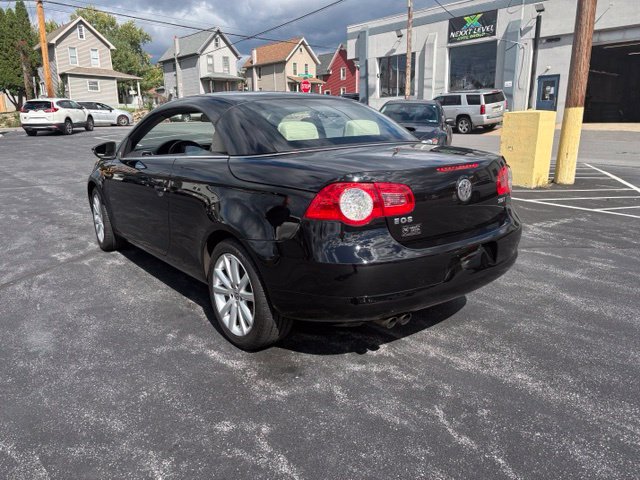 Used 2011 Volkswagen Eos Komfort FWD image 6