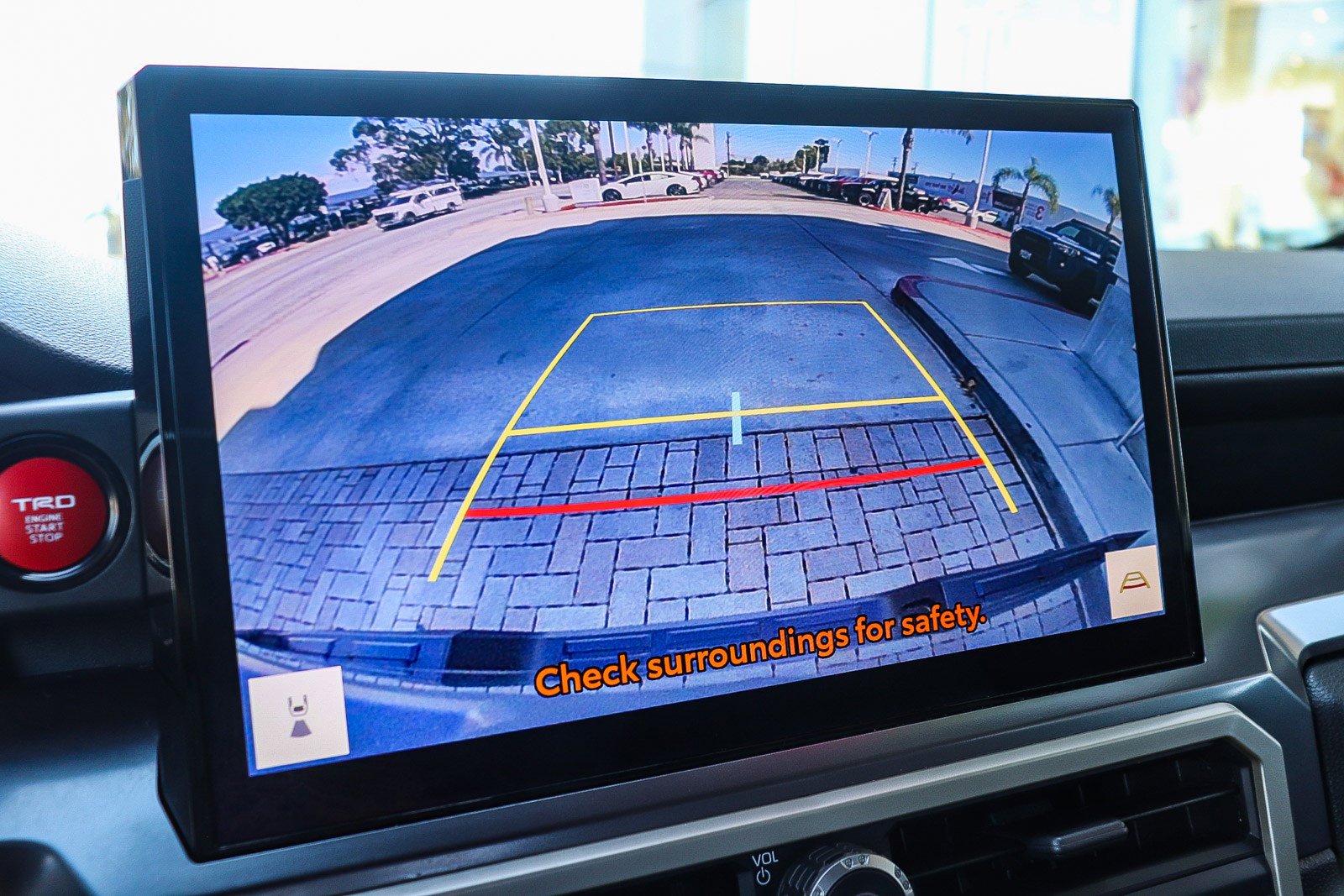 Used 2025 Toyota Tacoma TRD Sport image 28