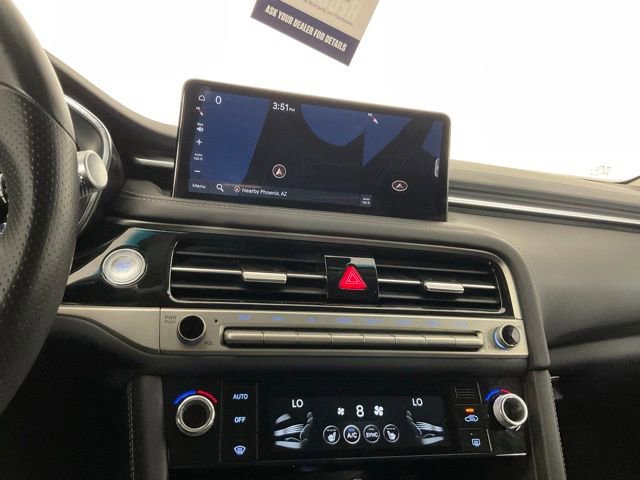 Used 2025 Genesis G70 2.5T image 21