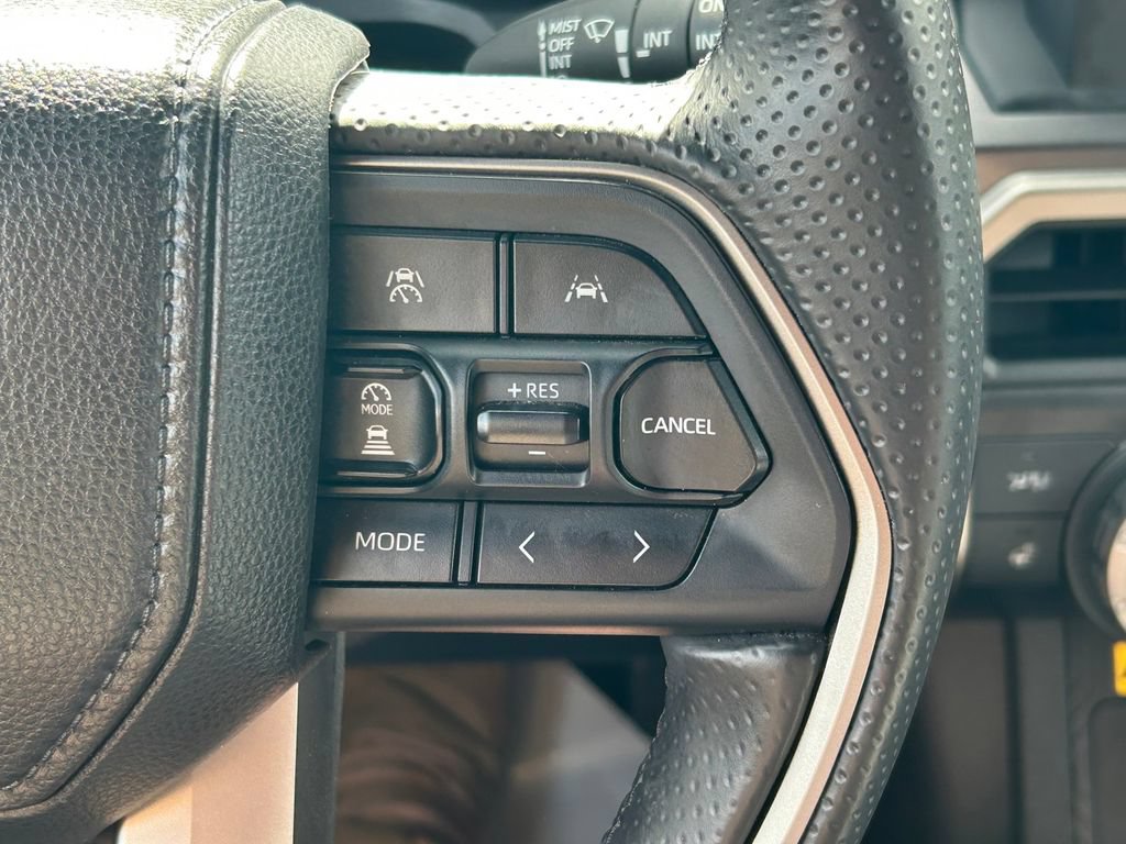 Certified 2025 Toyota 4Runner TRD Off-Road AWD/4WD image 36