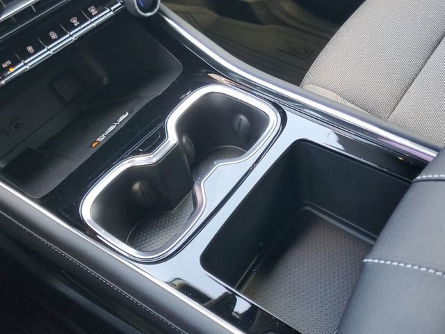 New 2025 Chevrolet Traverse LT w/ LPO, Floor Liner Package image 11