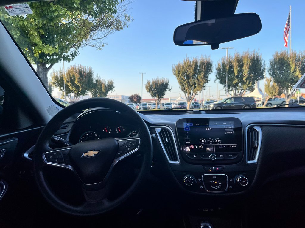 Used 2020 Chevrolet Malibu LS image 15