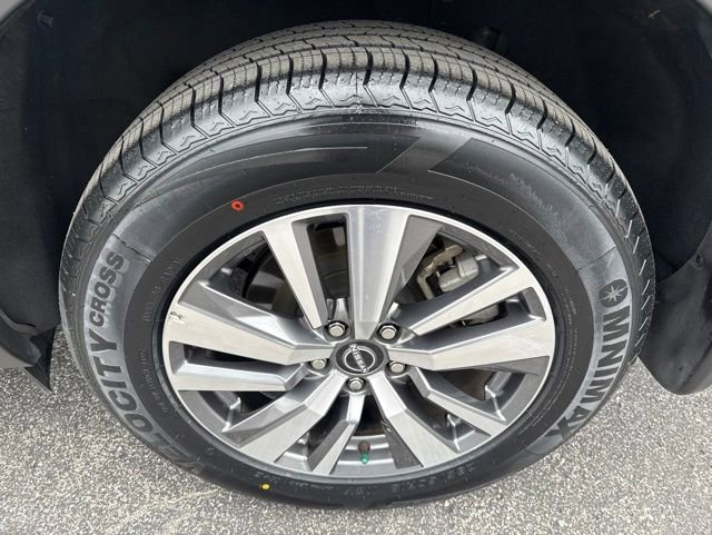 Used 2024 Nissan Pathfinder SL AWD/4WD image 11