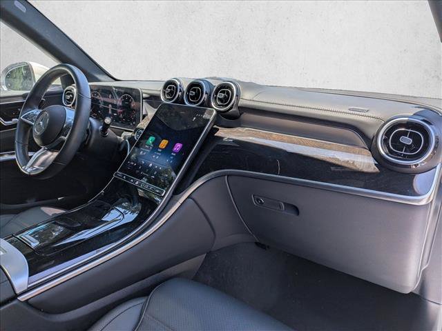 Used 2025 Mercedes-Benz GLC 300 image 21