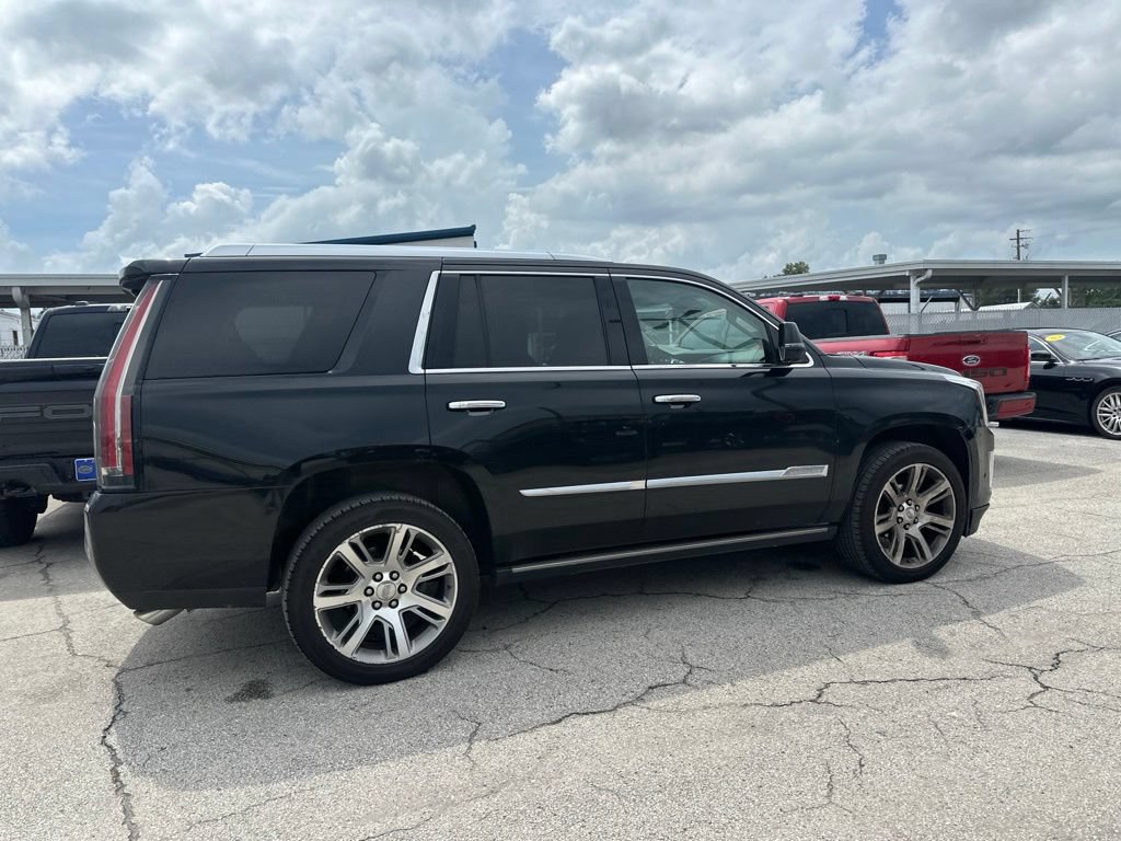 Used 2017 Cadillac Escalade Premium Luxury AWD/4WD image 10