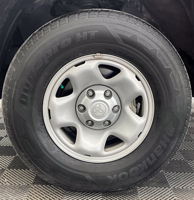 Used 2021 Toyota Tacoma SR AWD/4WD image 20