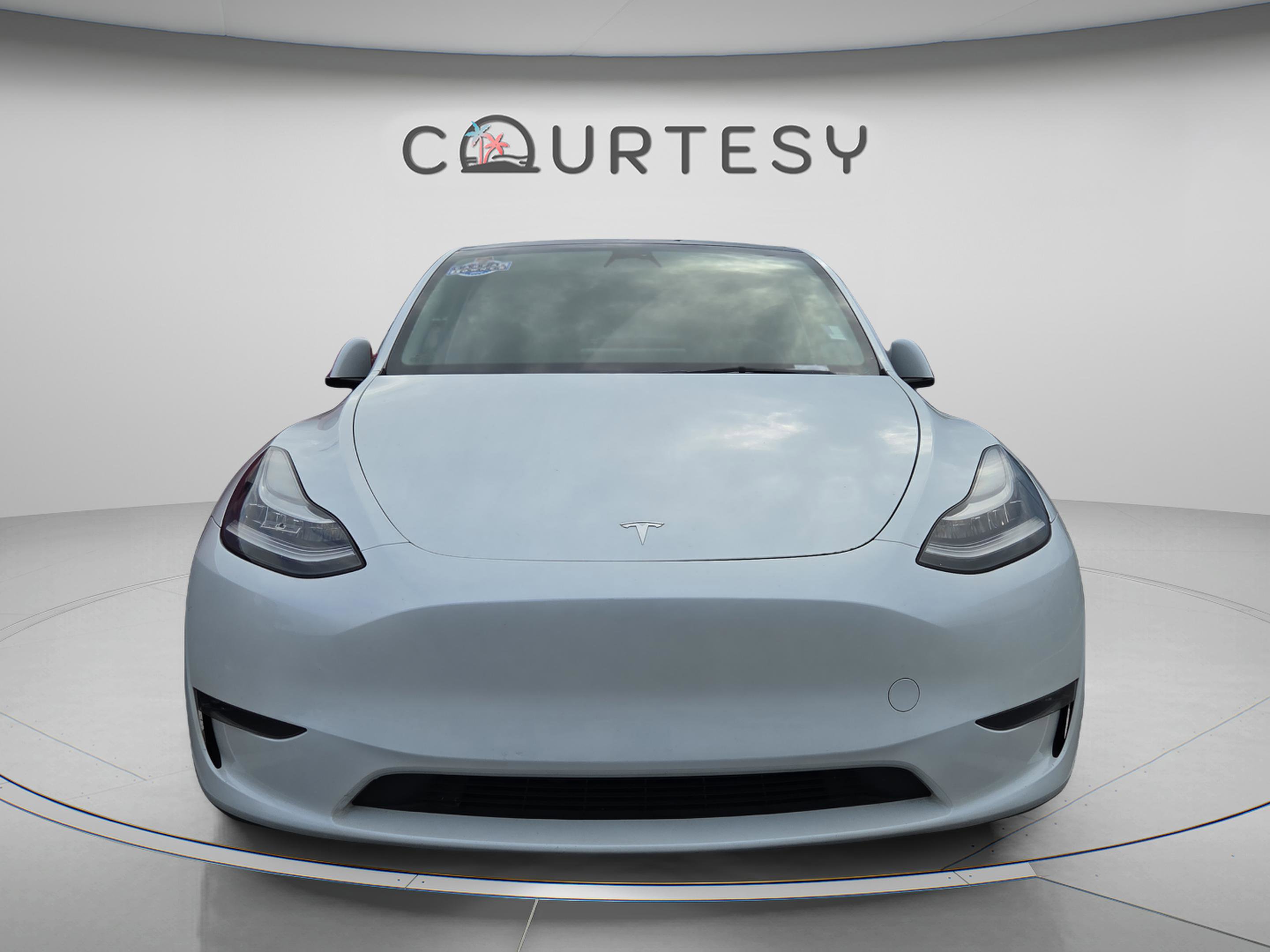 Used 2023 Tesla Model Y Long Range image 4