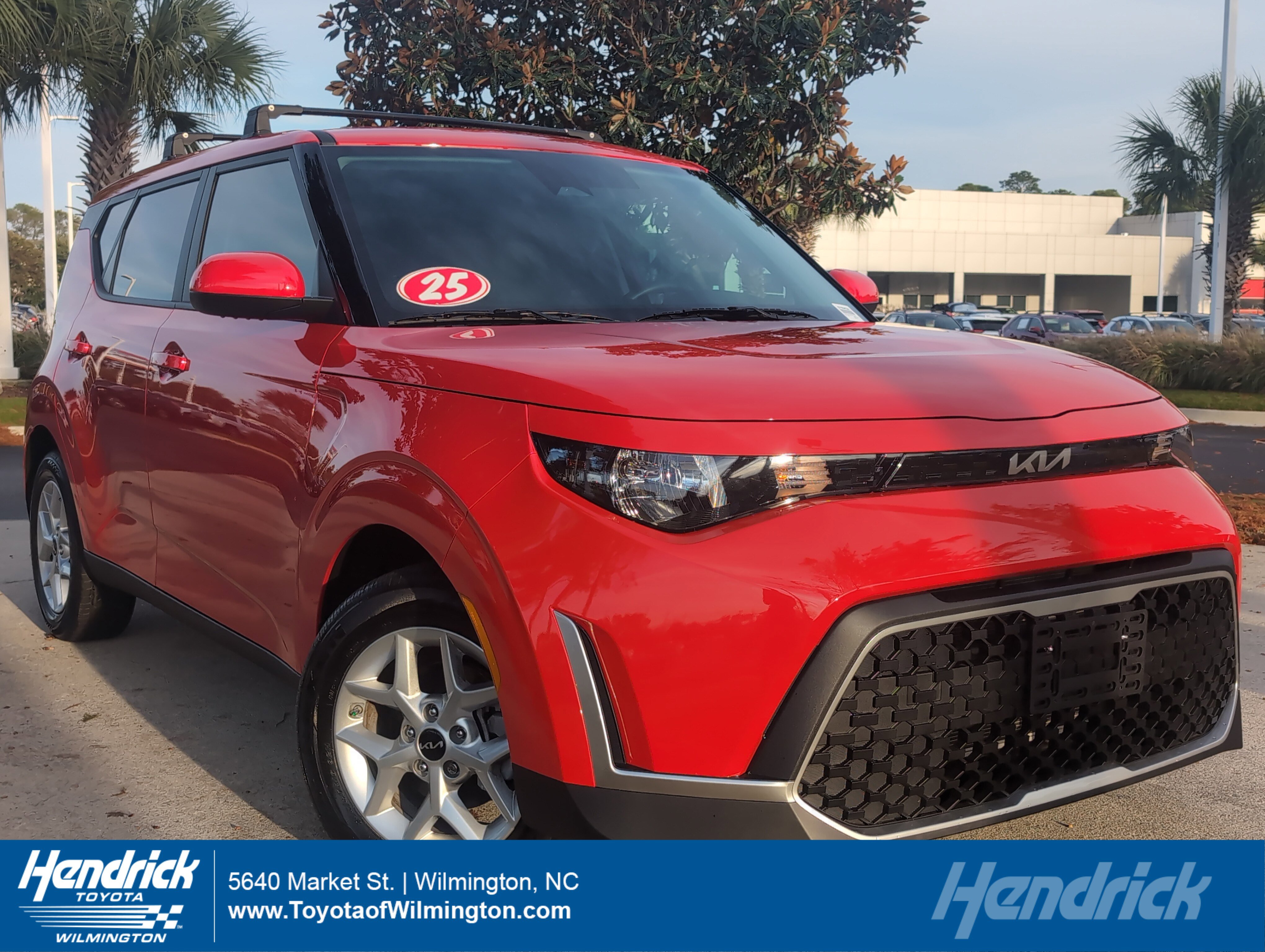 Used 2025 Kia Soul LX w/ LX Technology Package image 1
