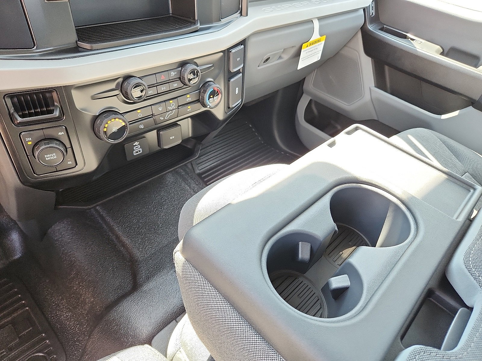 New 2026 Ford F250 4x4 SuperCab Super Duty image 17