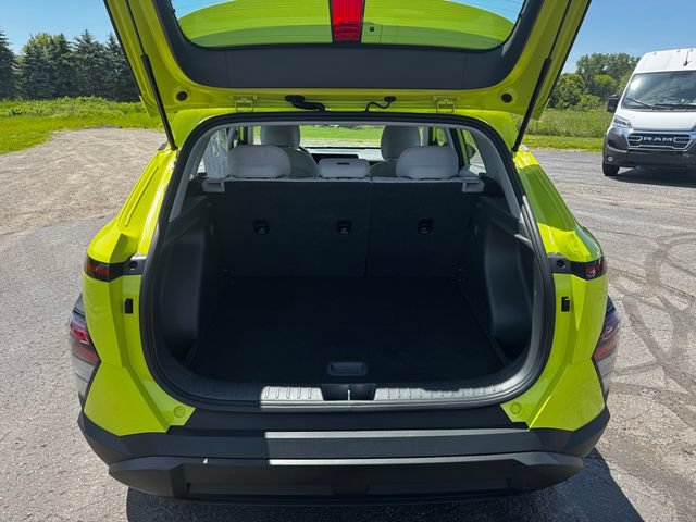 Used 2024 Hyundai Kona SE FWD image 17