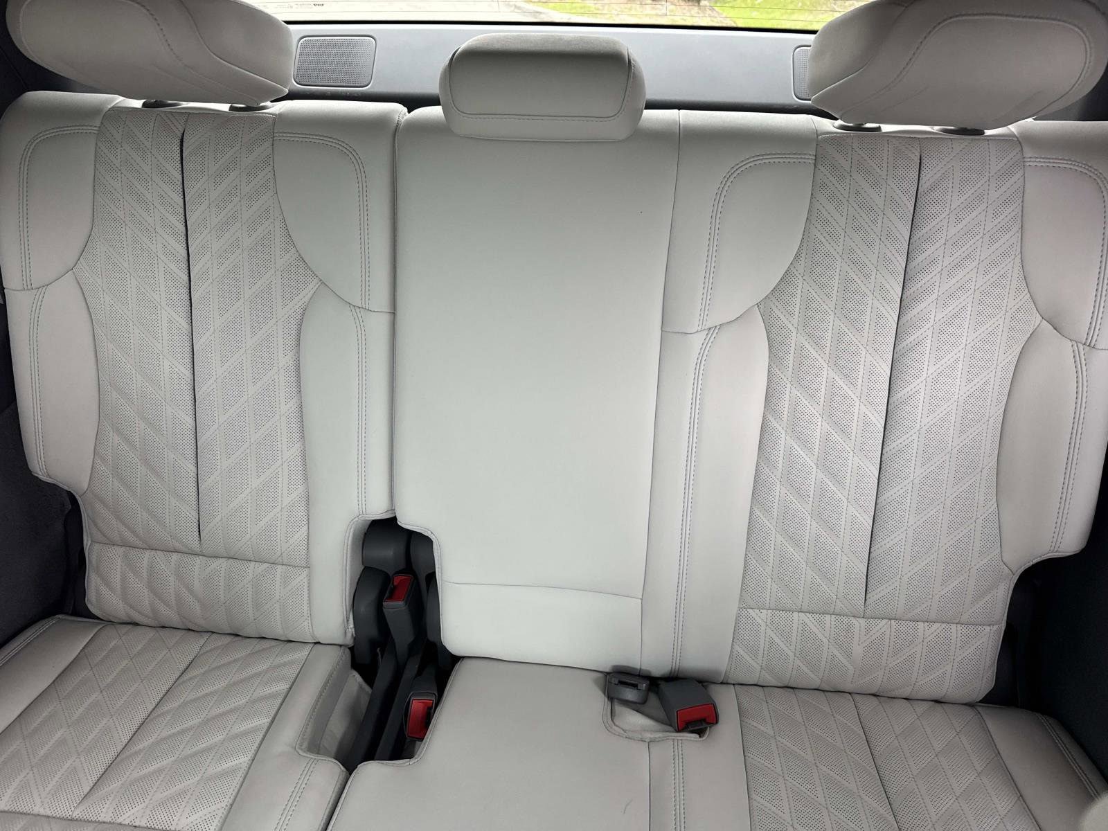 Certified 2025 Cadillac Escalade IQ Luxury 1 w/ Smart Trailering package AWD/4WD image 18