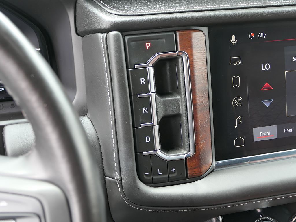 Used 2023 GMC Yukon Denali Ultimate AWD/4WD image 18