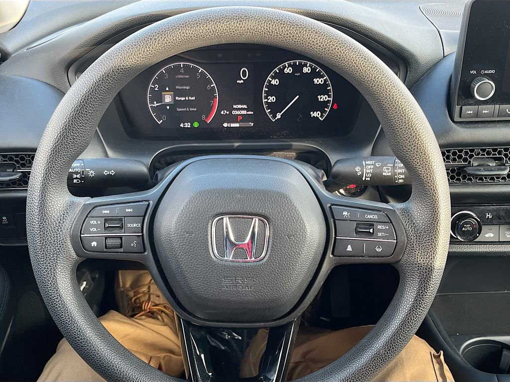 Used 2023 Honda HR-V LX image 11