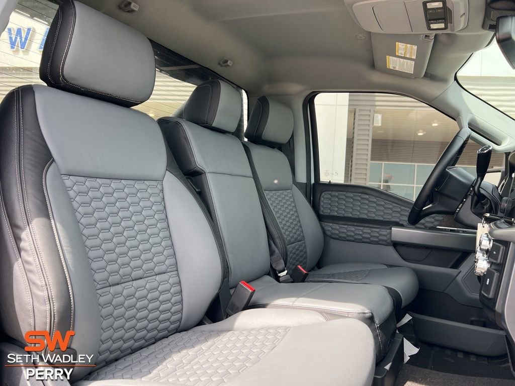 New 2023 Ford F150 XLT w/ Equipment Group 301A Mid image 3