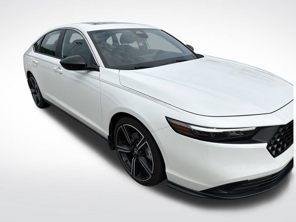 Used 2024 Honda Accord Sport image 11