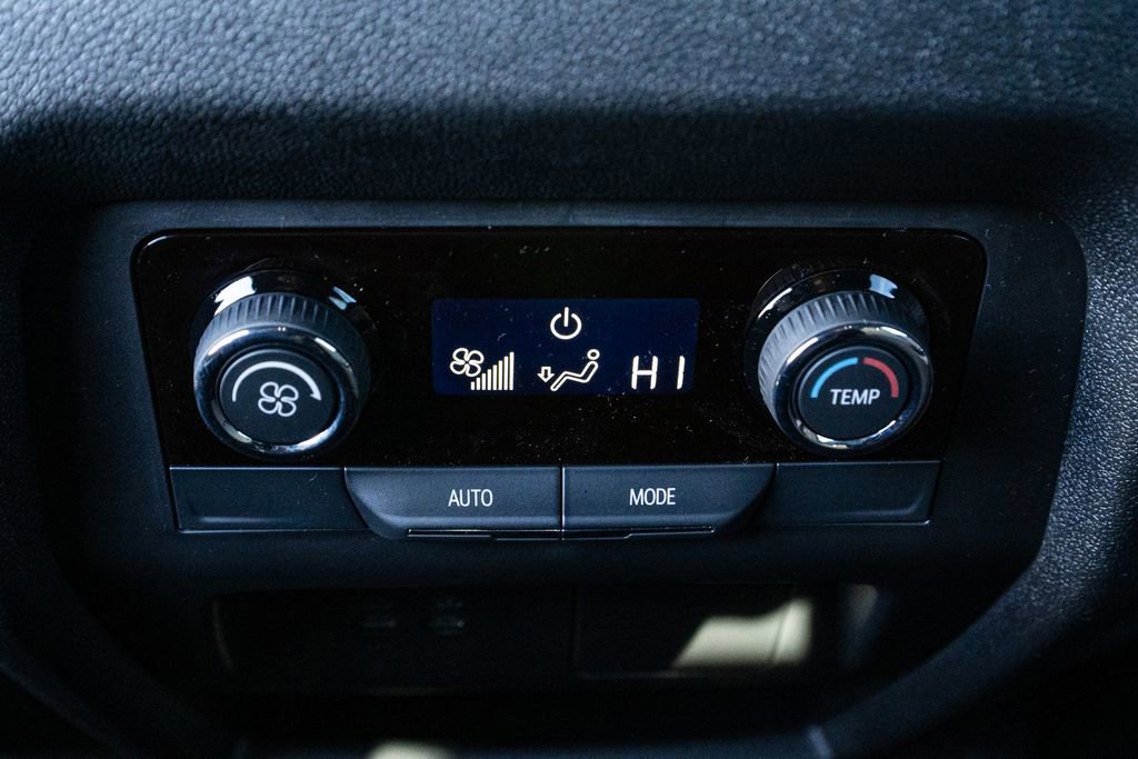 New 2026 Chevrolet Traverse LT image 36