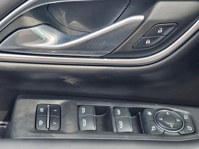 Used 2021 Chevrolet Tahoe High Country image 34