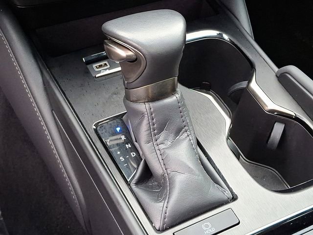 Used 2024 Lexus ES 350 w/ Premium Package image 19