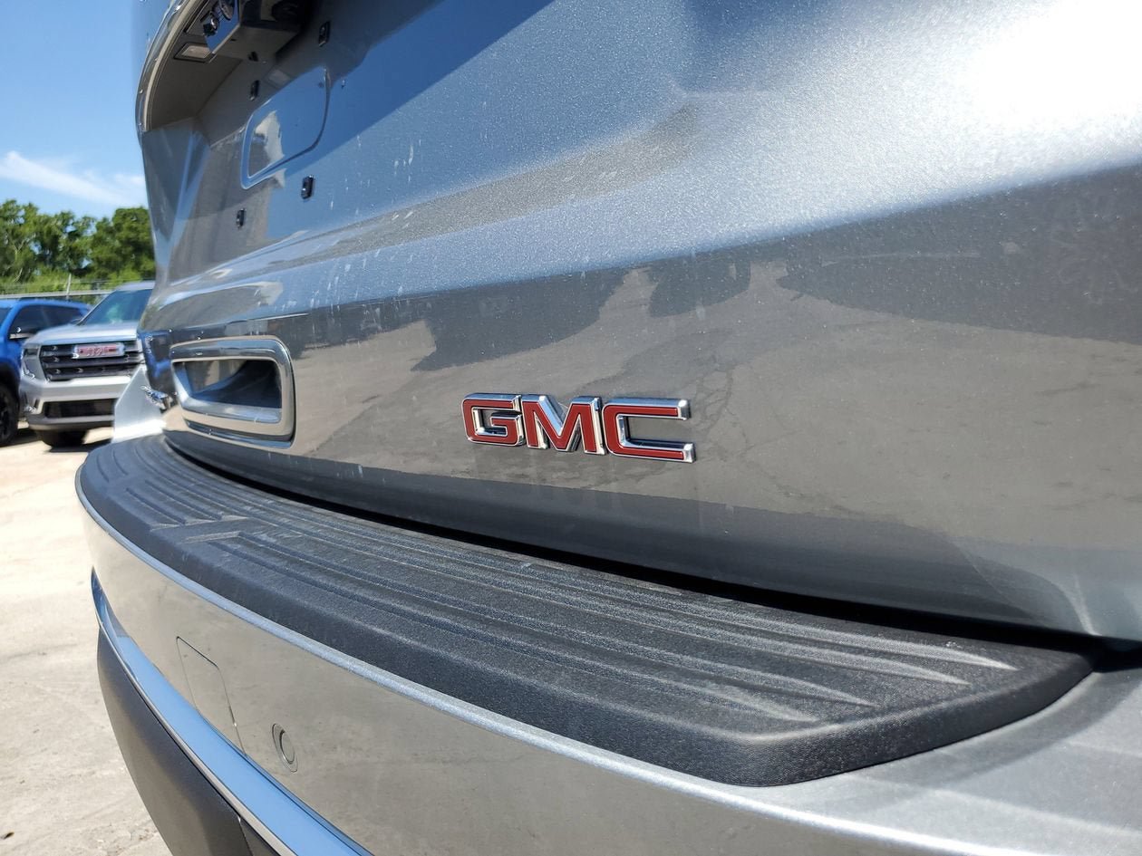 New 2026 GMC Yukon XL Denali w/ Denali Reserve Package AWD/4WD image 7