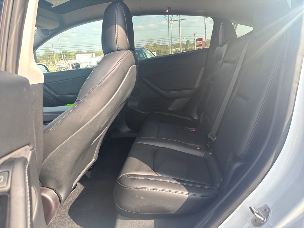 Used 2021 Tesla Model Y Long Range image 25