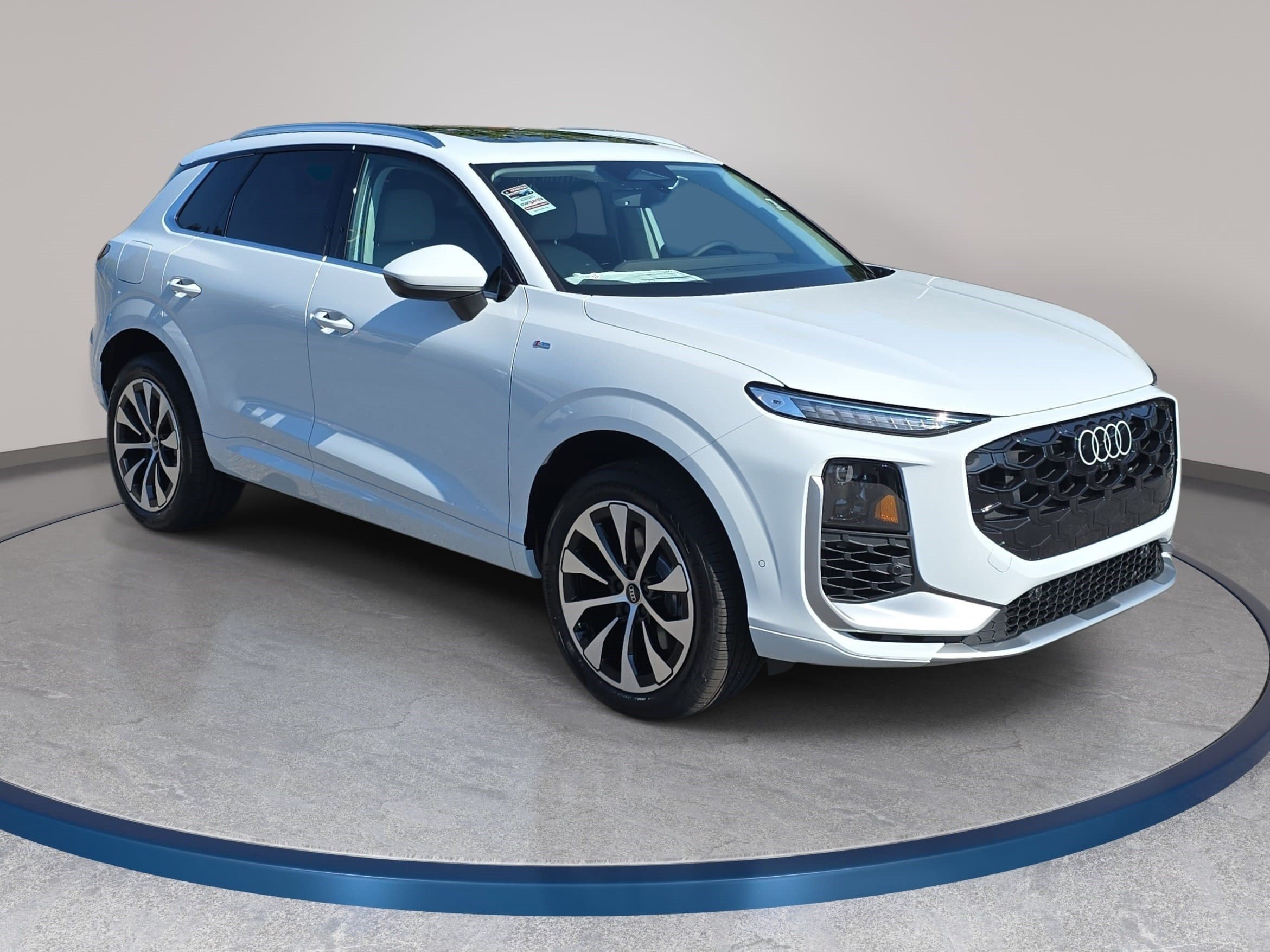 New 2026 Audi Q3 quattro 2.0T AWD/4WD image 3