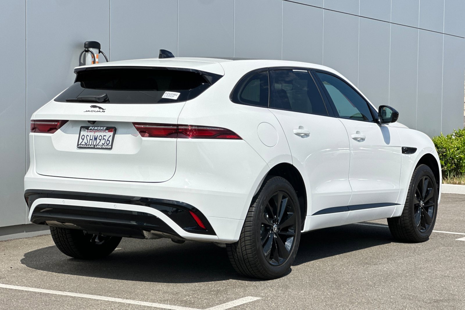 Used 2025 Jaguar F-PACE R-Dynamic S image 5