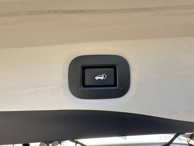 Used 2019 Nissan Rogue SV w/ Premium Package AWD/4WD image 13