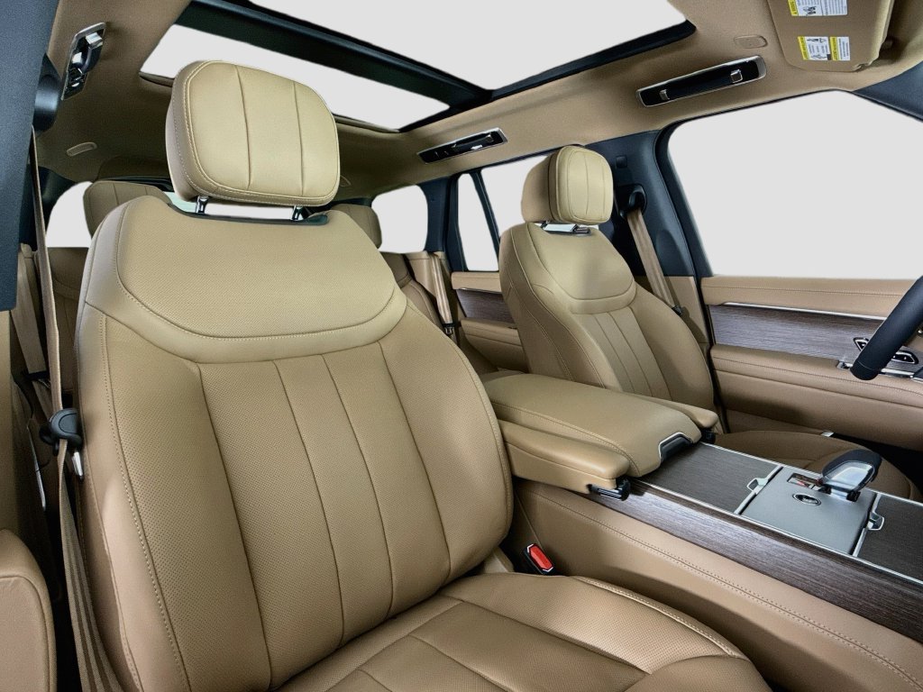 New 2026 Land Rover Range Rover SE AWD/4WD image 14