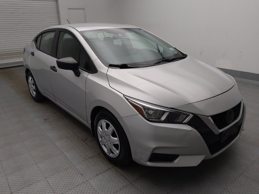 Used 2020 Nissan Versa S FWD image 13