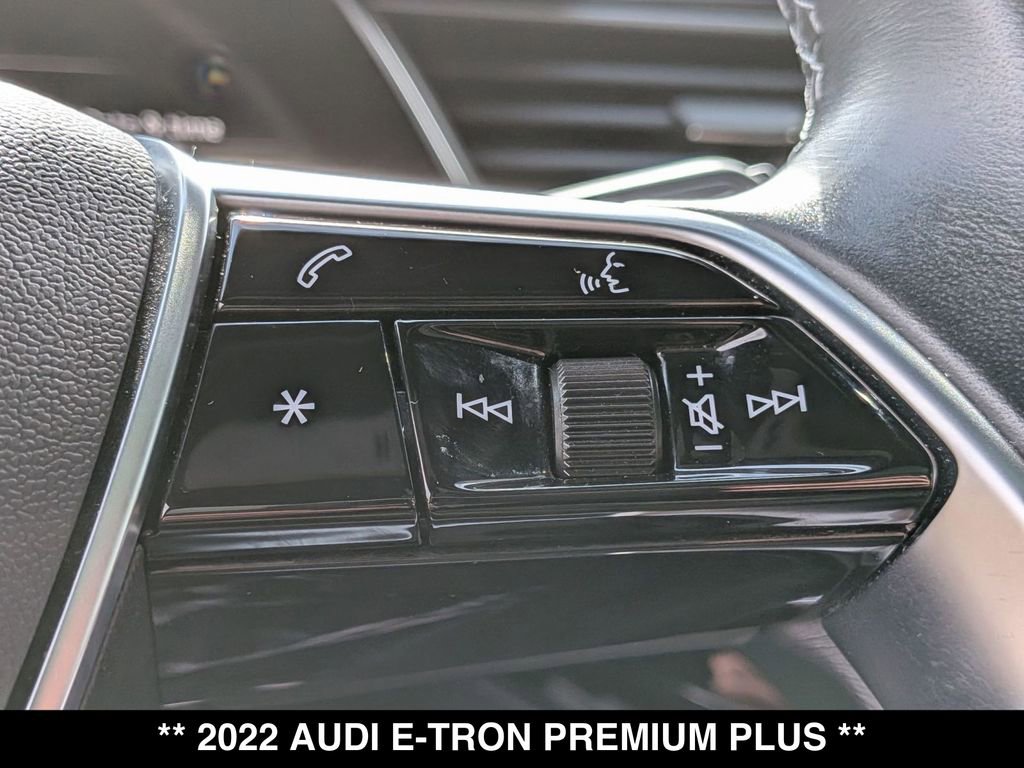 Used 2022 Audi e-tron Premium Plus w/ Premium Plus Package image 10