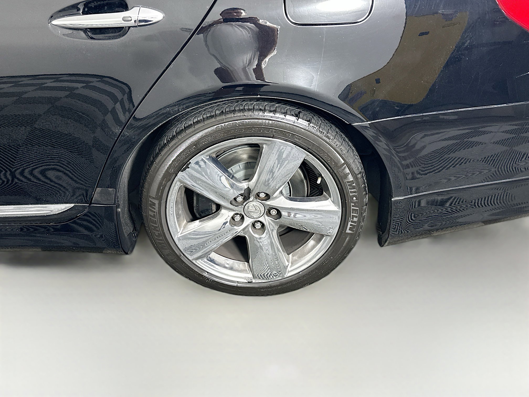 Used 2012 Lexus LS 460 w/ Sport Pkg RWD image 11