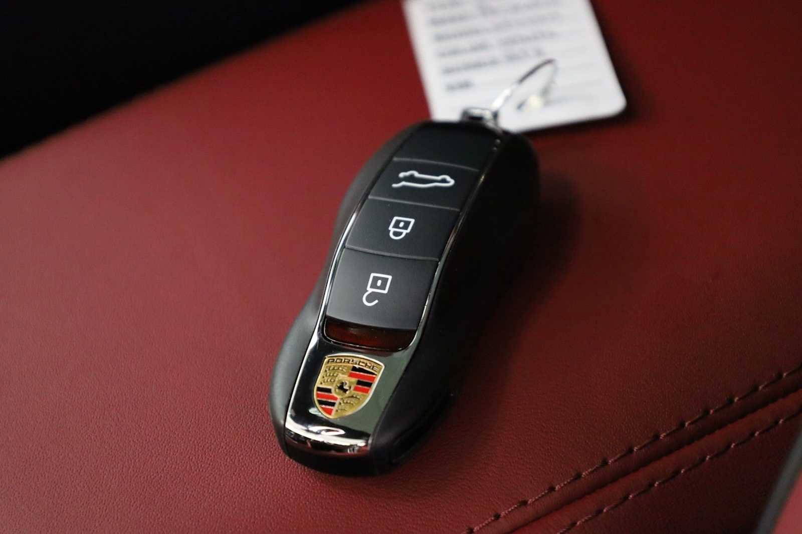 New 2026 Porsche Macan GTS image 42