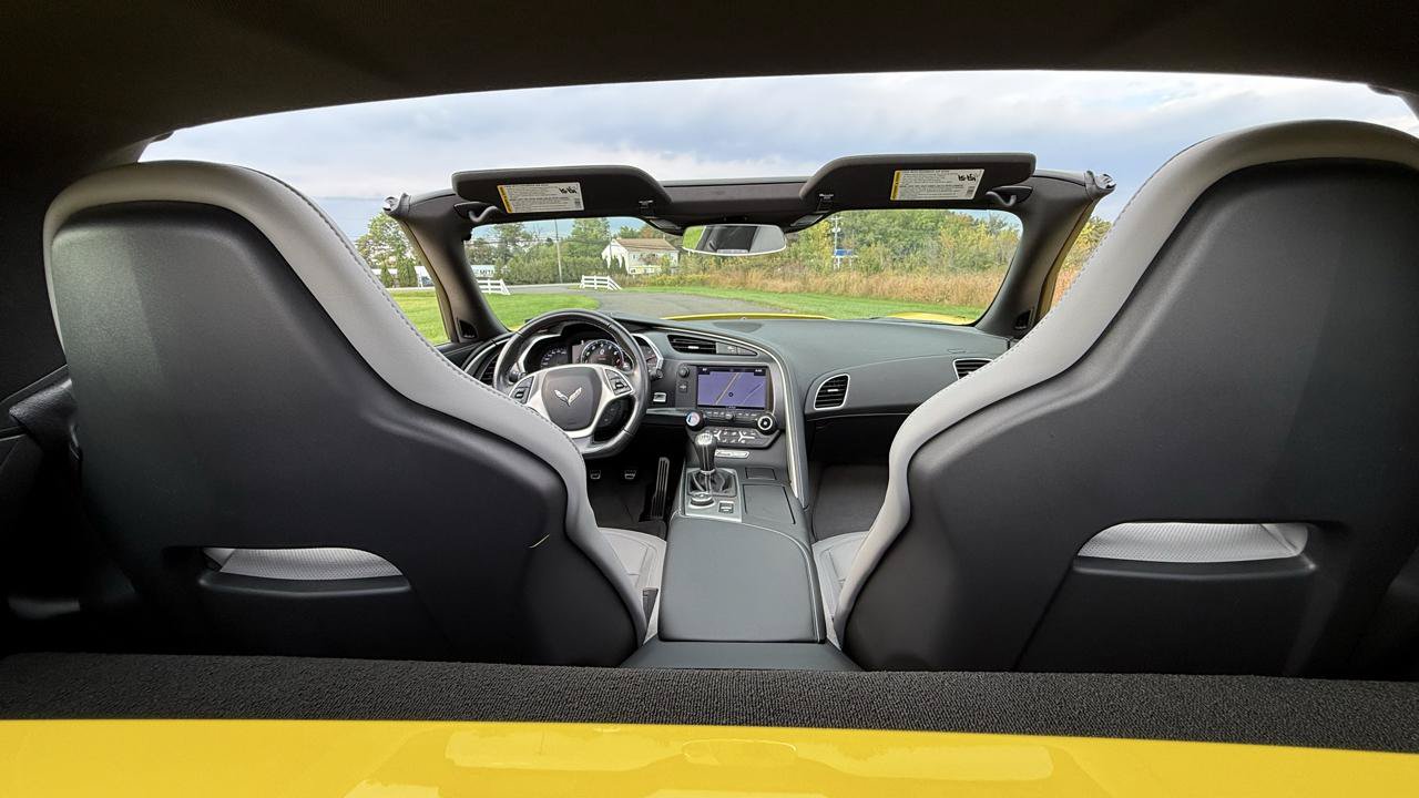 Used 2016 Chevrolet Corvette Stingray Coupe RWD image 24