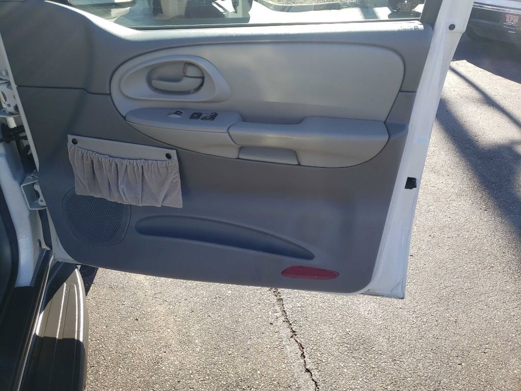 Used 2008 Chevrolet TrailBlazer LT image 33