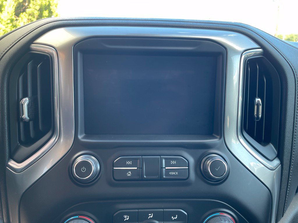 Used 2022 Chevrolet Silverado 1500 LT AWD/4WD image 22