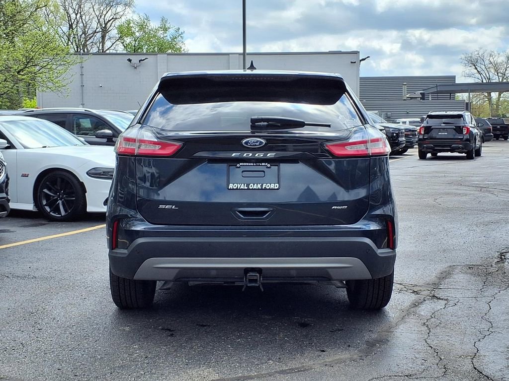 Used 2023 Ford Edge SEL w/ Convenience Package AWD/4WD image 5